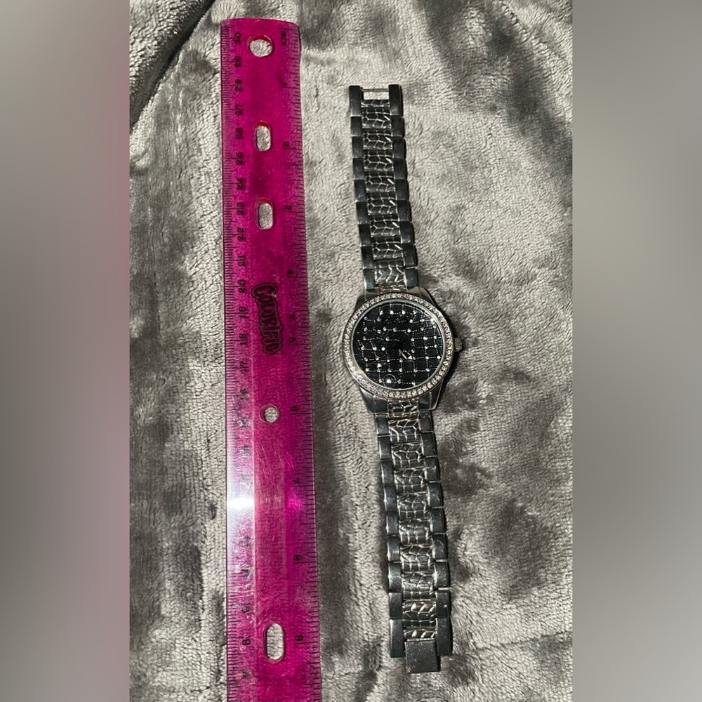 Vice Versa Women’s Silver Watch- NWOT